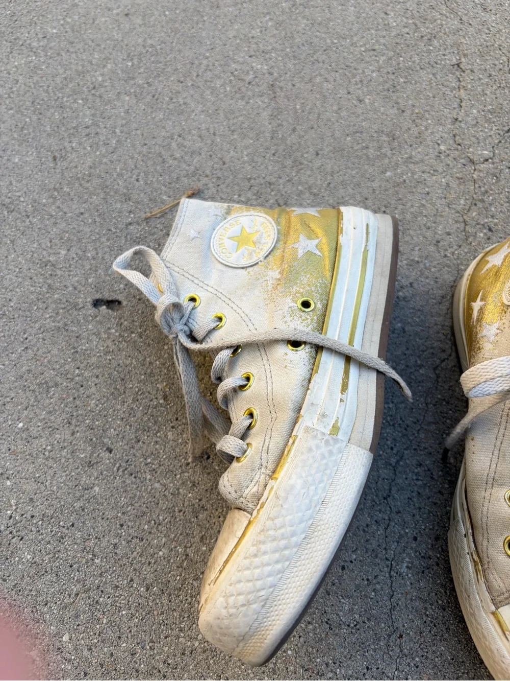 Converse Kids High-Top Sneakers in Gray with Gold Accents